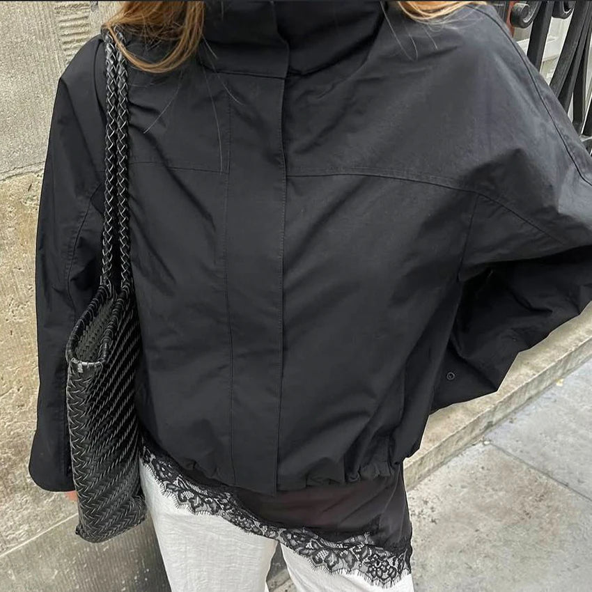 Veste urbaine zippée pour femme – détail produit